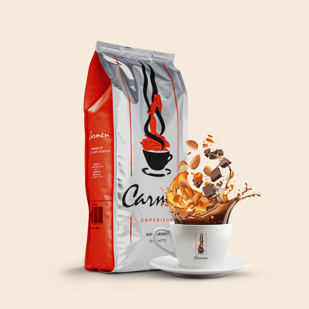 Carmen Superieur koffie van CaféHuis – premium koffiebonen met smaakprofiel van melkchocolade, karamel en vanille. Vol aroma, 100% Arabica, ideaal voor espresso en cappuccino. Voor liefhebbers van zachte en romige cafékwaliteit thuis, luxe verpakt voor een authentieke koffiebeleving